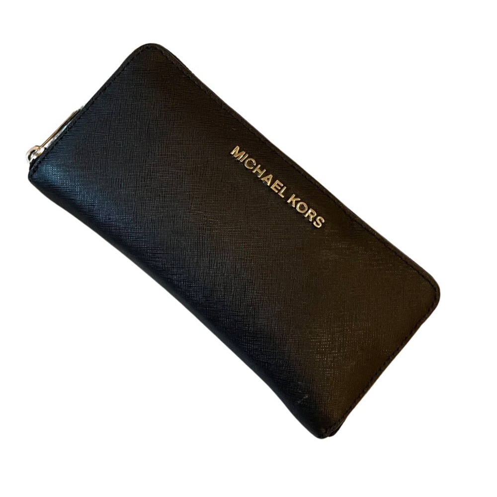 🌻🌻 Michael Kors Wallet 🌻🌻 - Picture 2 of 5